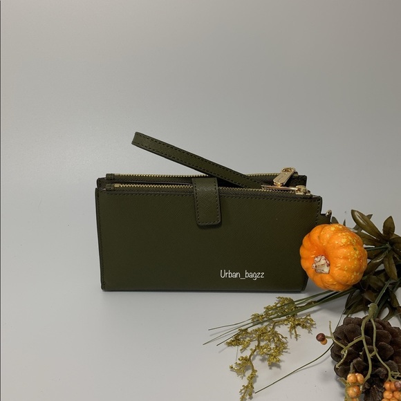 Michael Kors JST Large Double Zip Wristlet - Picture 3 of 8